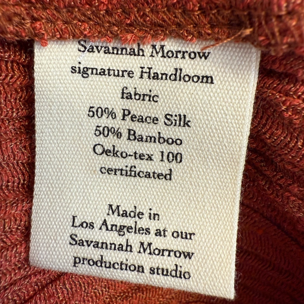 NWT Savannah Morrow Sereia Maxi Skirt in
Scarlette Peace Silk and Bamboo size XS - Picture 6 of 9